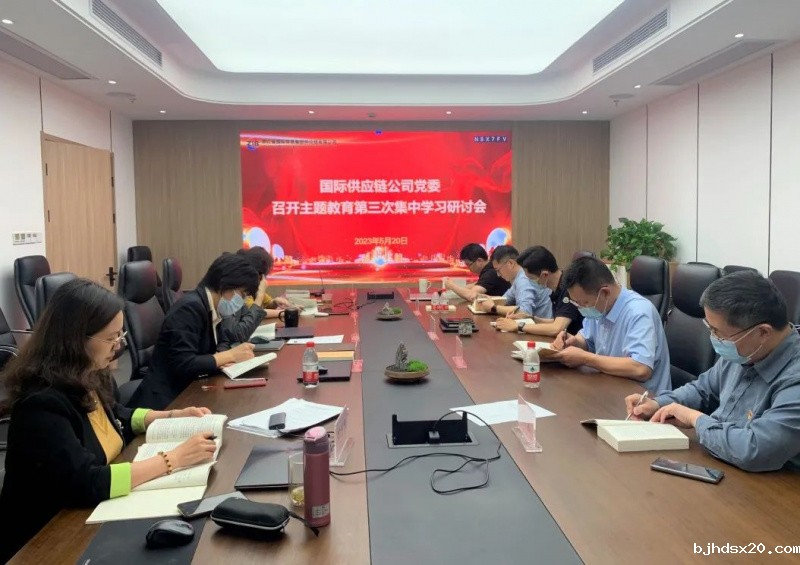 1688025344952089nudo.jpg 640.jpg